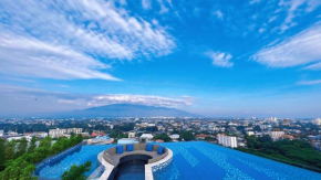 Luxury new perfect pool gym condo1 BR